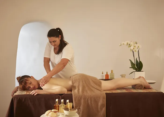 Hotel Katikies Santorini - The Leading Of The World